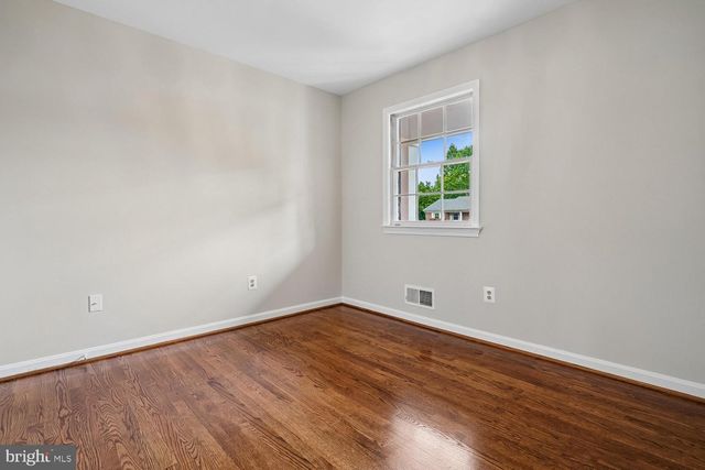 7814 FRIARS CT, Alexandria, VA 22306