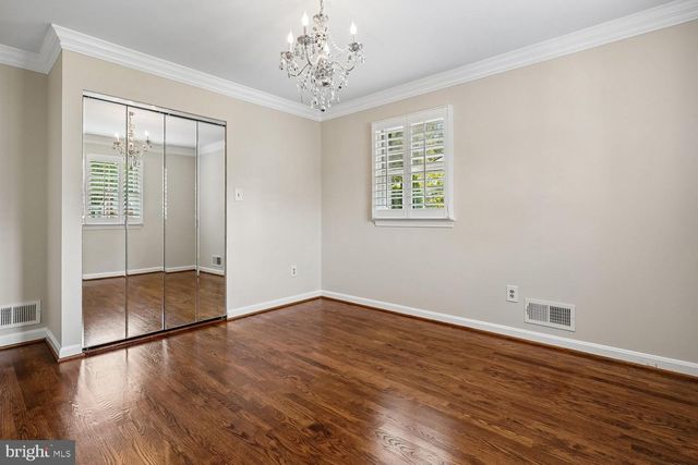 7814 FRIARS CT, Alexandria, VA 22306