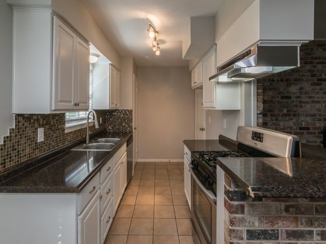 4225 Hillsdale Lane, Garland, TX 75042