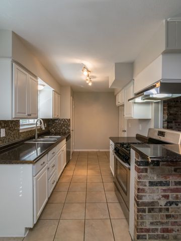 4225 Hillsdale Lane, Garland, TX 75042