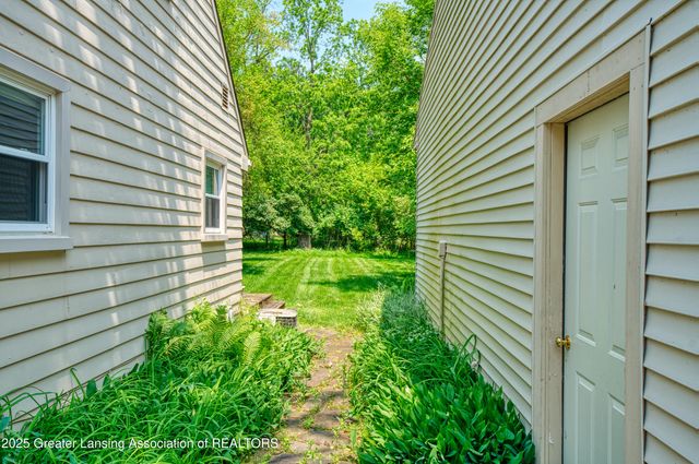 2162 Kent Street, Okemos, MI 48864