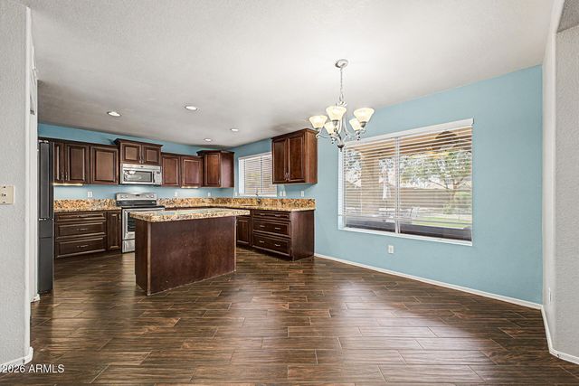 19424 N 33rd Place, Phoenix, AZ 85050