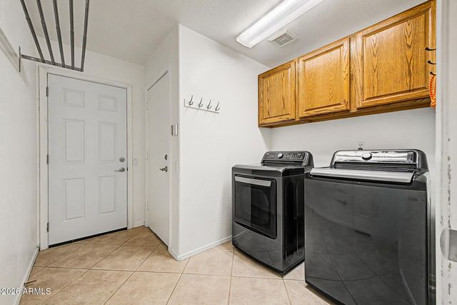 19424 N 33rd Place, Phoenix, AZ 85050
