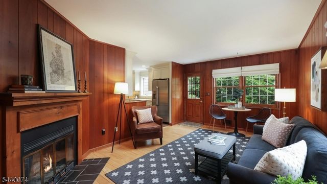 10 Cowperthwaite Sq, Westfield Town, NJ 07090