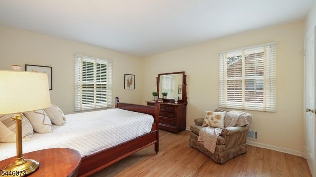 10 Cowperthwaite Sq, Westfield Town, NJ 07090