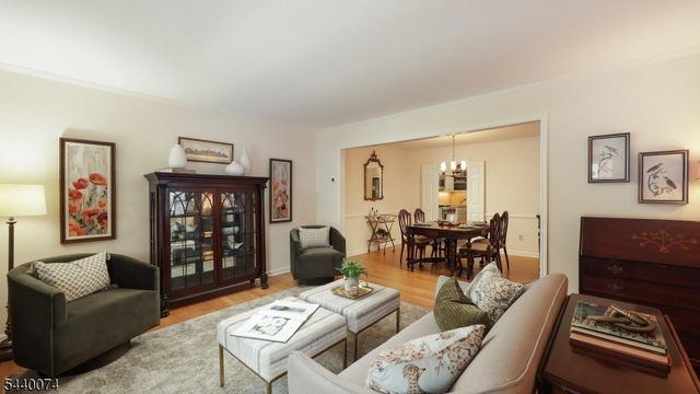 10 Cowperthwaite Sq, Westfield Town, NJ 07090
