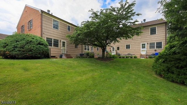 10 Cowperthwaite Sq, Westfield Town, NJ 07090
