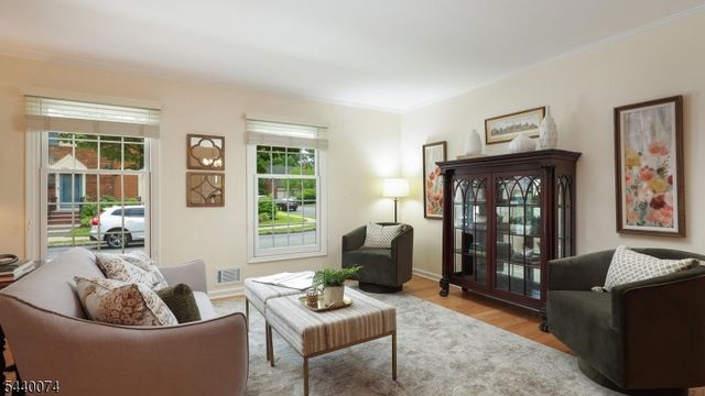 10 Cowperthwaite Sq, Westfield Town, NJ 07090