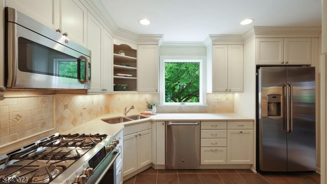 10 Cowperthwaite Sq, Westfield Town, NJ 07090