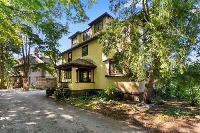 7 Lakeview Terrace, Winchester, MA 01890