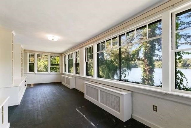 7 Lakeview Terrace, Winchester, MA 01890