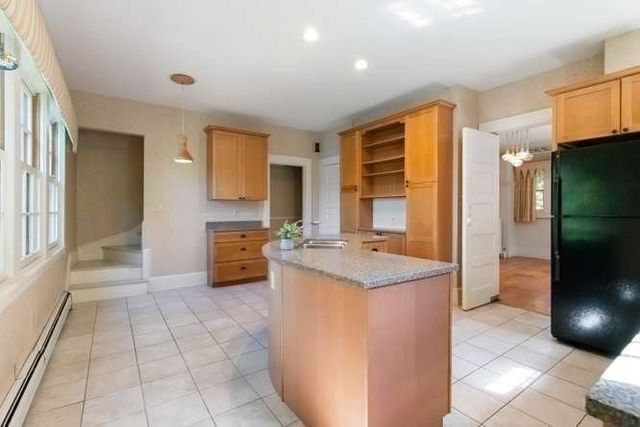 7 Lakeview Terrace, Winchester, MA 01890