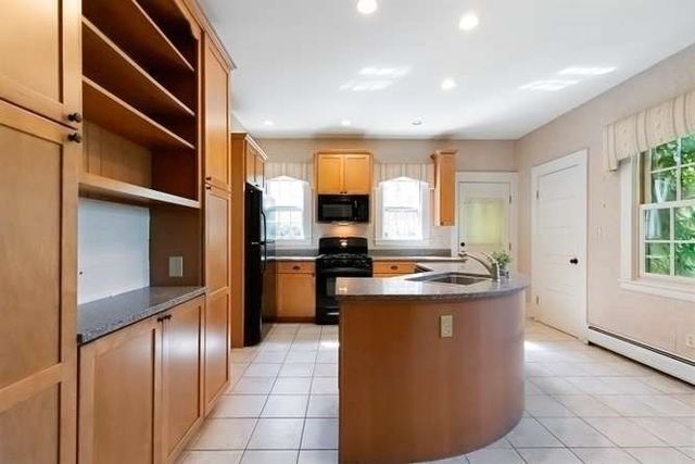 7 Lakeview Terrace, Winchester, MA 01890