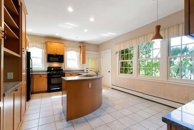 7 Lakeview Terrace, Winchester, MA 01890
