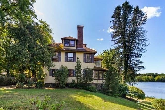 7 Lakeview Terrace, Winchester, MA 01890