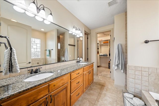 300 W 2350 S, Washington, UT 84780