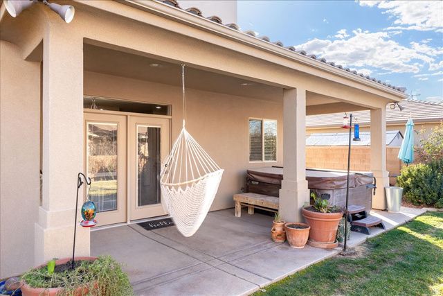 300 W 2350 S, Washington, UT 84780