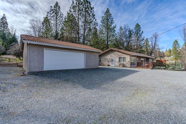 301 Bald Mountain Rd, West Point, CA 95255