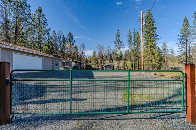 301 Bald Mountain Rd, West Point, CA 95255