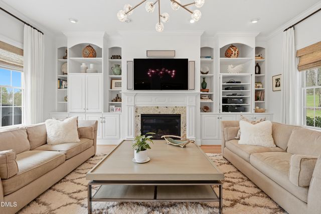 300 Lake Manor Road, Chapel Hill, NC 27516