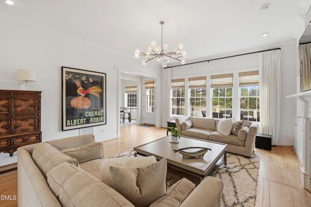 300 Lake Manor Road, Chapel Hill, NC 27516