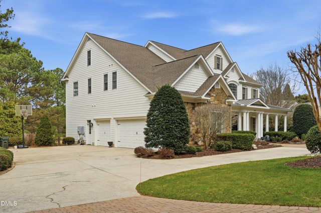 300 Lake Manor Road, Chapel Hill, NC 27516