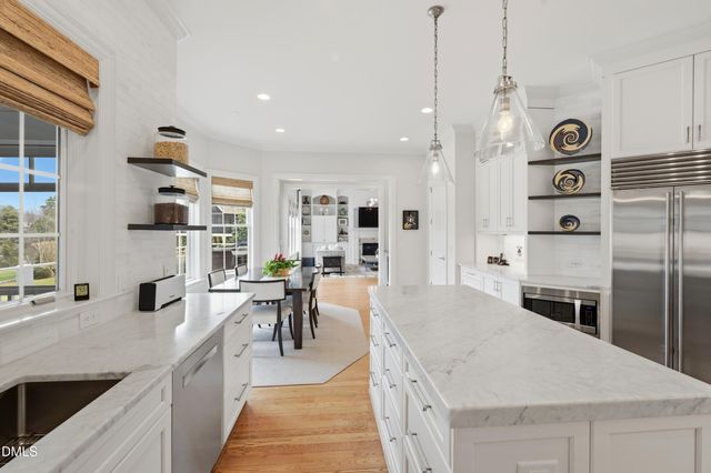 300 Lake Manor Road, Chapel Hill, NC 27516