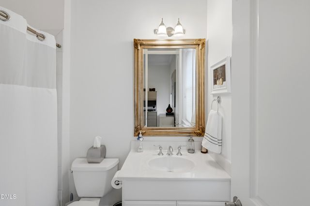 300 Lake Manor Road, Chapel Hill, NC 27516