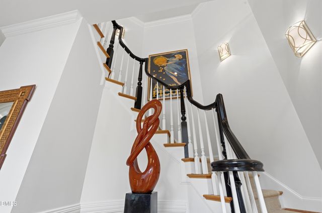 300 Lake Manor Road, Chapel Hill, NC 27516