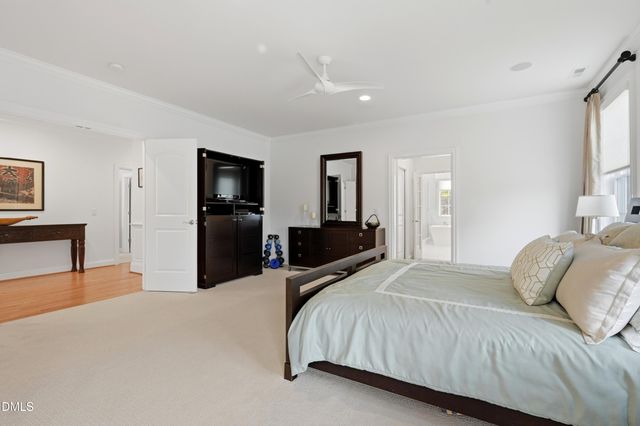 300 Lake Manor Road, Chapel Hill, NC 27516