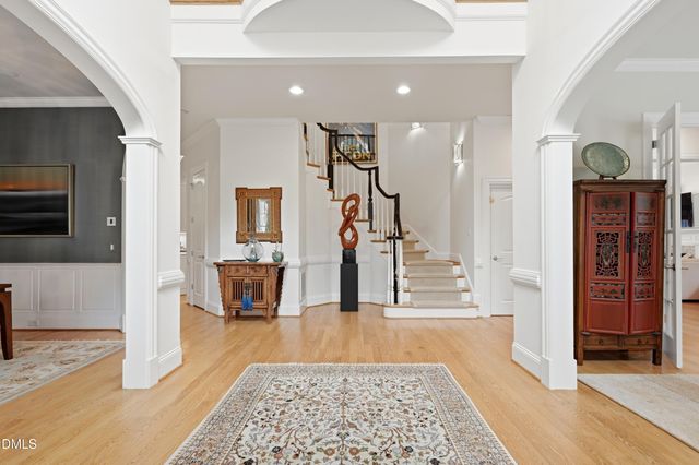 300 Lake Manor Road, Chapel Hill, NC 27516