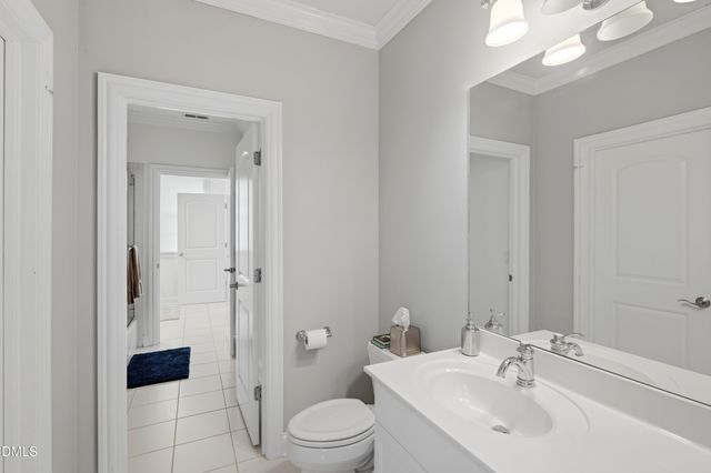 300 Lake Manor Road, Chapel Hill, NC 27516