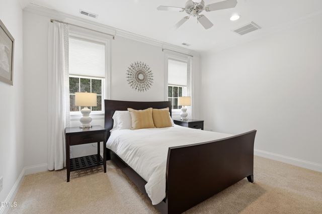 300 Lake Manor Road, Chapel Hill, NC 27516