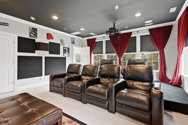 300 Lake Manor Road, Chapel Hill, NC 27516