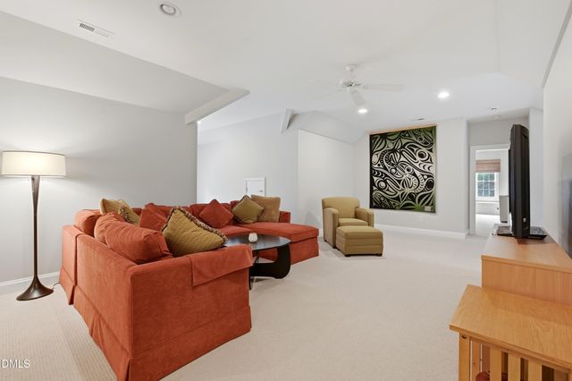 300 Lake Manor Road, Chapel Hill, NC 27516