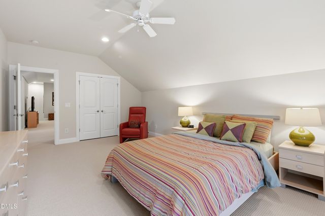 300 Lake Manor Road, Chapel Hill, NC 27516