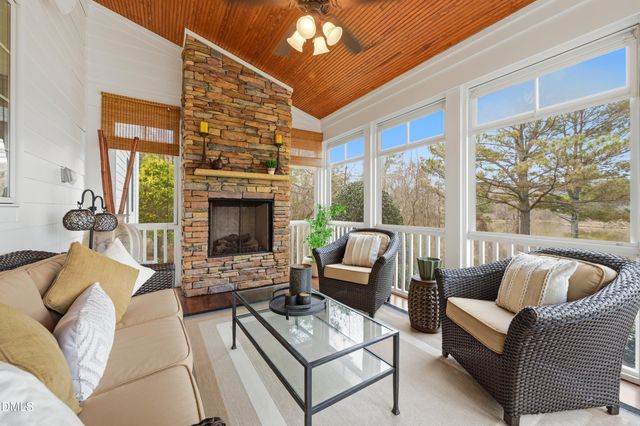 300 Lake Manor Road, Chapel Hill, NC 27516