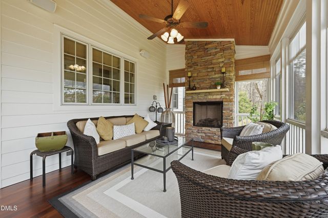 300 Lake Manor Road, Chapel Hill, NC 27516