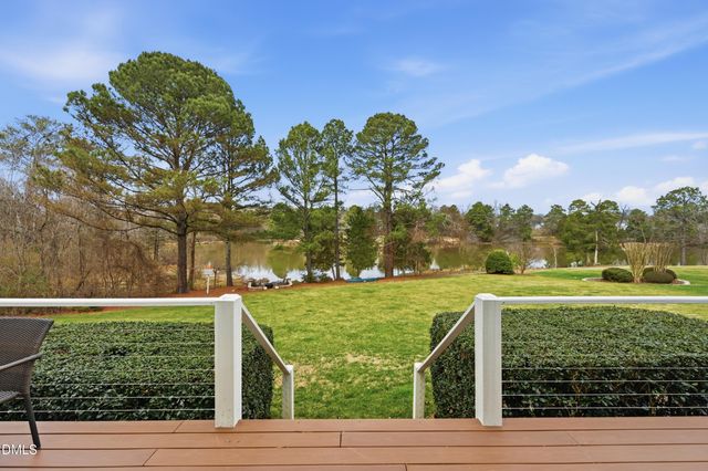 300 Lake Manor Road, Chapel Hill, NC 27516