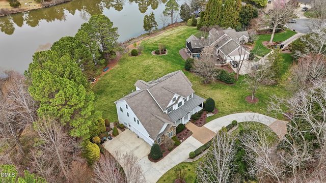 300 Lake Manor Road, Chapel Hill, NC 27516