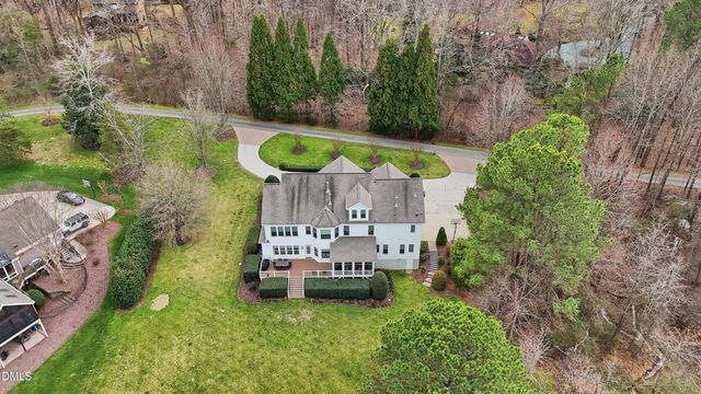 300 Lake Manor Road, Chapel Hill, NC 27516