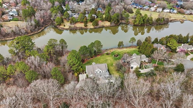300 Lake Manor Road, Chapel Hill, NC 27516