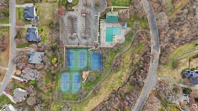 300 Lake Manor Road, Chapel Hill, NC 27516