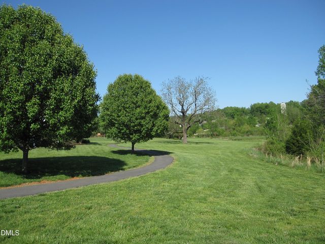 300 Lake Manor Road, Chapel Hill, NC 27516