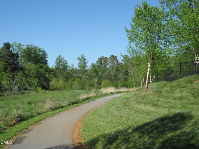 300 Lake Manor Road, Chapel Hill, NC 27516