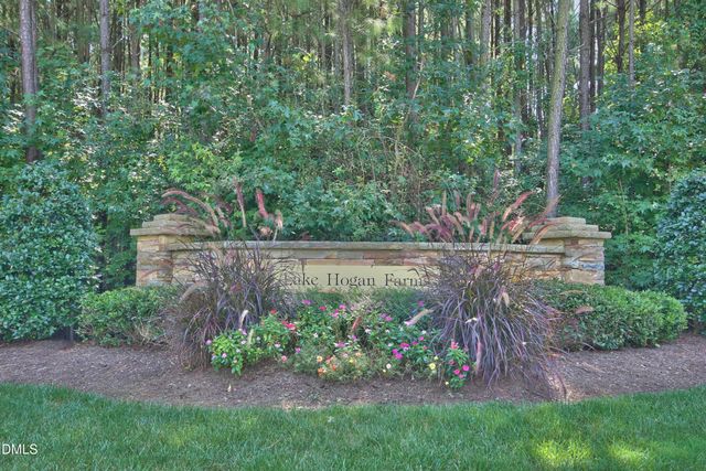 300 Lake Manor Road, Chapel Hill, NC 27516