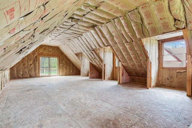 16995 Small ROAD, New Berlin, WI 53151