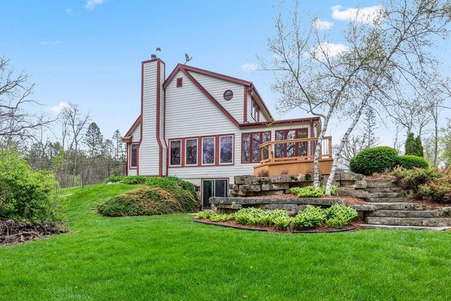 16995 Small ROAD, New Berlin, WI 53151