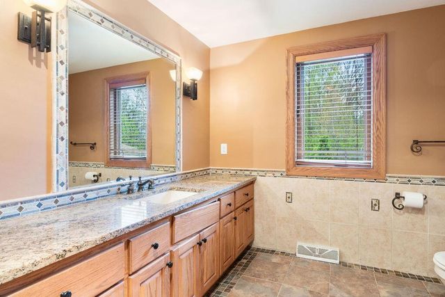 16995 Small ROAD, New Berlin, WI 53151