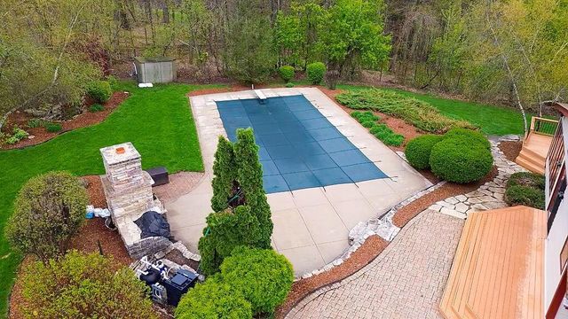 16995 Small ROAD, New Berlin, WI 53151